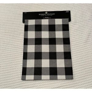 Table Runner Buffalo plaid white black Brand New with Tag